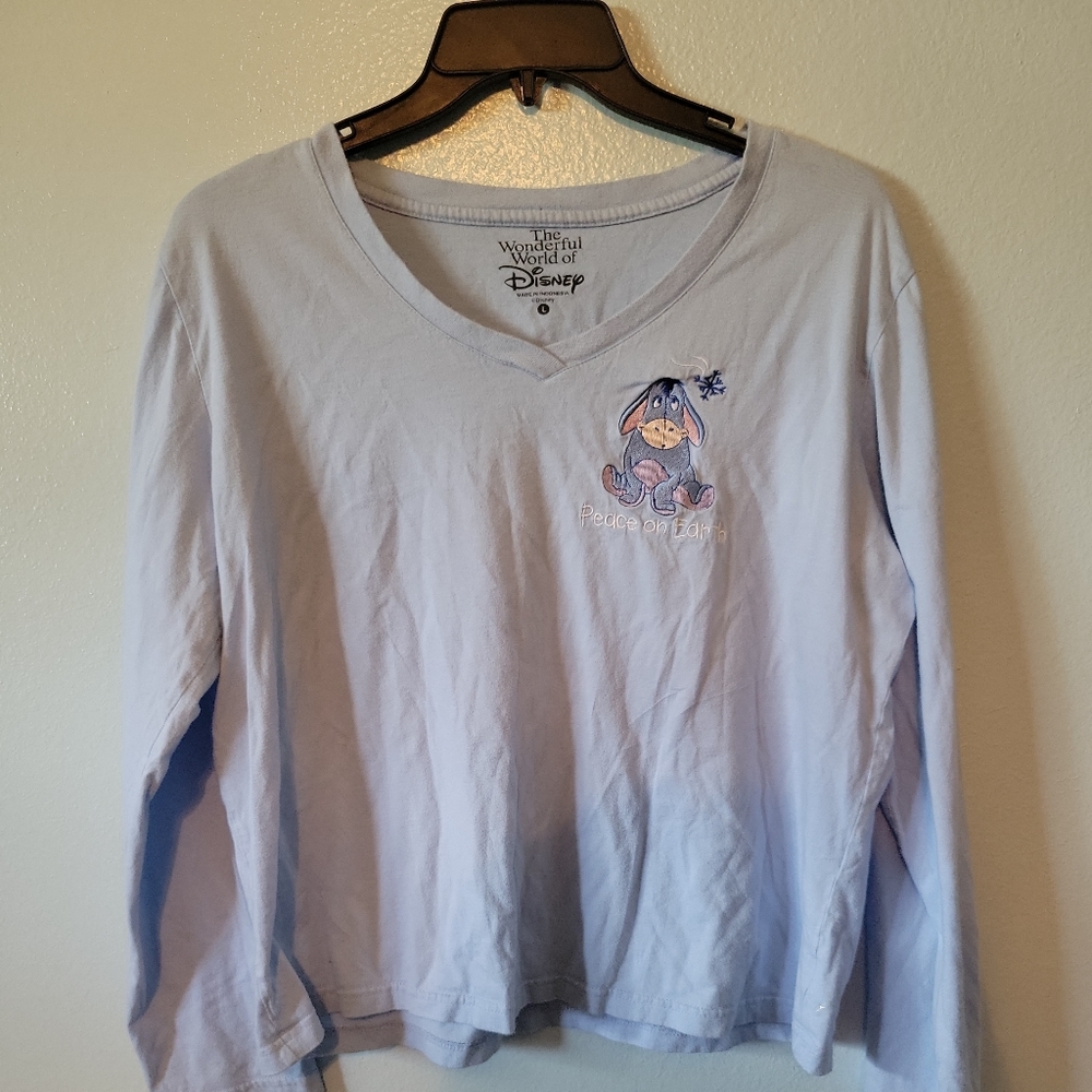 Disney eyore Peace On Earth shirt. L